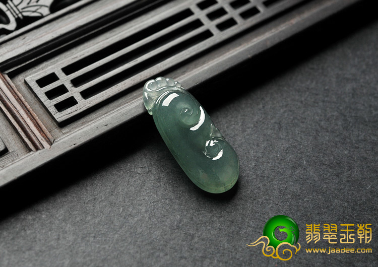 冰种晴水缅甸翡翠A货如意挂件
