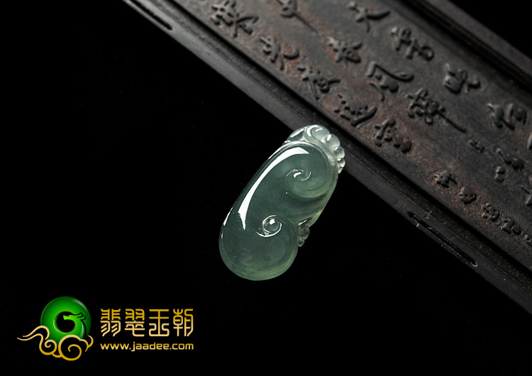 冰种晴水缅甸翡翠A货如意挂件