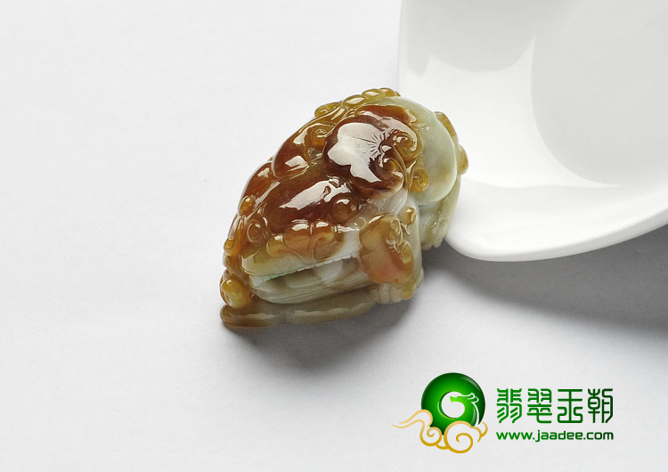 feicui细糯种褐黄翡缅甸翡翠A货貔貅挂件