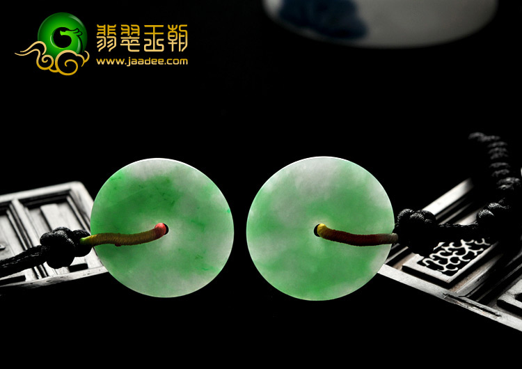 糯冰种翠色缅甸翡翠A货平安扣挂件（一对）