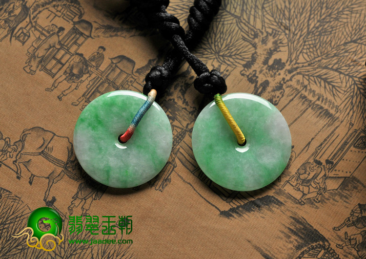 糯冰种翠色缅甸翡翠A货平安扣挂件（一对）