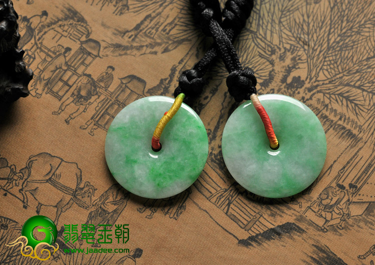 糯冰种翠色缅甸翡翠A货平安扣挂件（一对）
