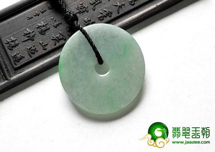 糯冰种豆色缅甸翡翠A货平安扣挂件