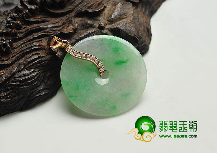 糯冰种飘翠缅甸翡翠A货平安扣挂件