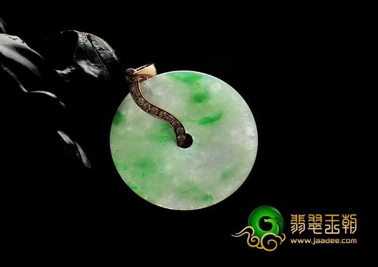 糯冰种飘翠缅甸翡翠A货平安扣挂件