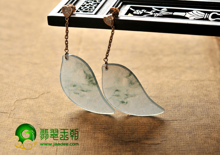 冰种飘花缅甸翡翠A货随形耳坠