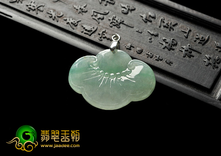 糯冰种飘翠缅甸翡翠A货如意挂件