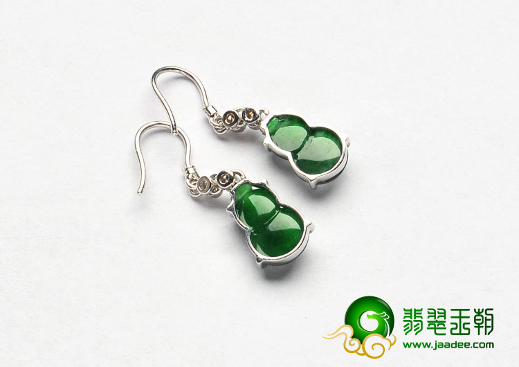 冰种正阳绿缅甸翡翠A货镶白金葫芦耳坠（真钻）