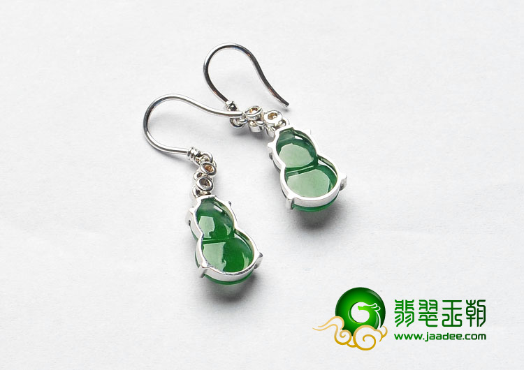 冰种正阳绿缅甸翡翠A货镶白金葫芦耳坠（真钻）