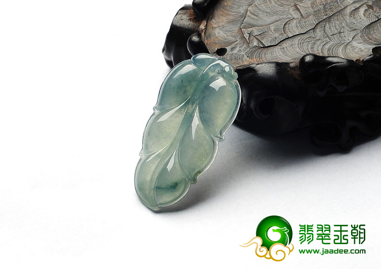冰种飘花缅甸翡翠A货叶子挂件