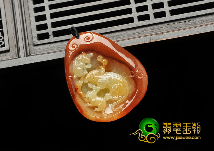 糯冰种红翡缅甸翡翠A货玉鼠运财挂件