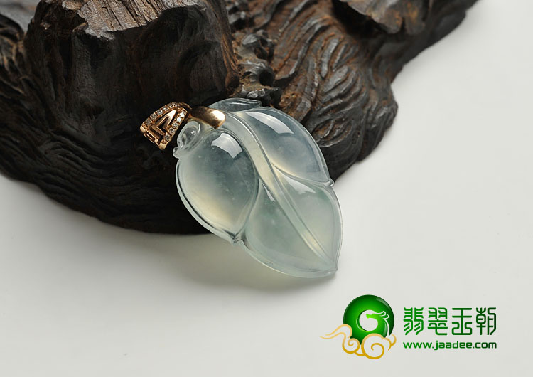 冰玻种晴水缅甸翡翠A货叶子挂件