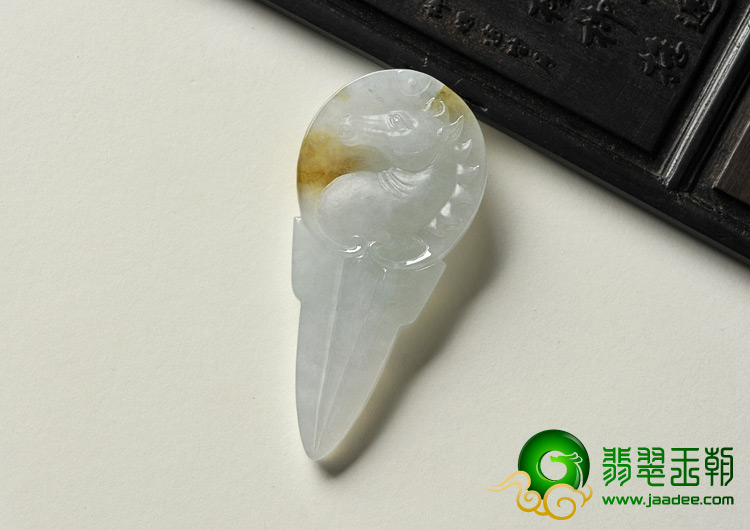糯冰种飘黄翡缅甸翡翠A货马头挂件
