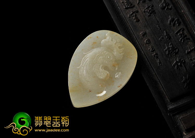 糯冰种飘黄花缅甸翡翠A货冠上加官挂件