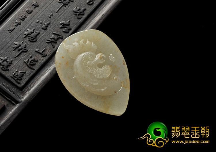 糯冰种飘黄花缅甸翡翠A货冠上加官挂件