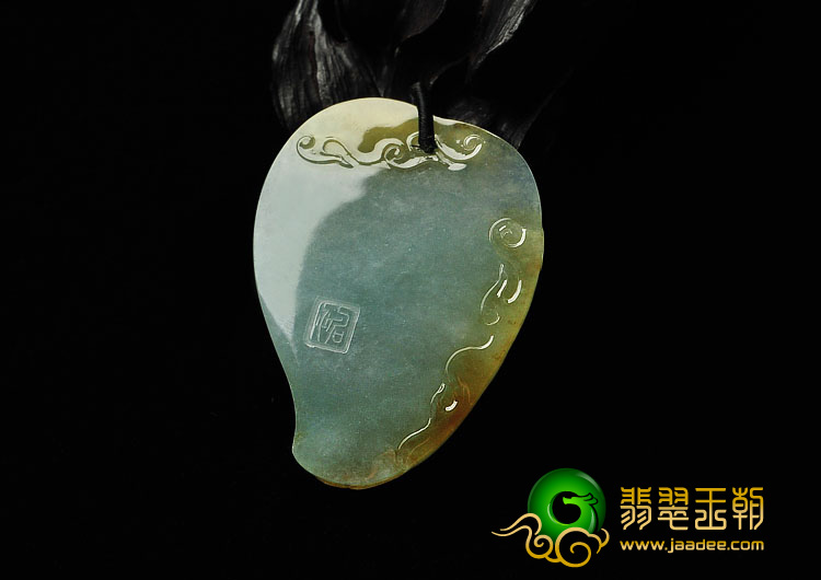 冰种黄翡缅甸翡翠A货冠上加官挂件