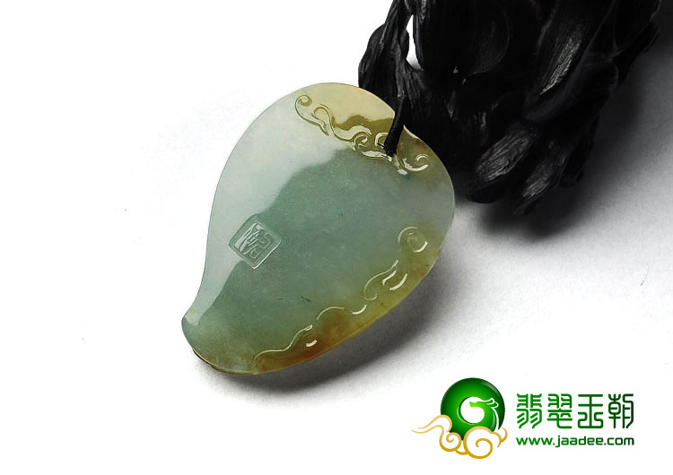 冰种黄翡缅甸翡翠A货冠上加官挂件