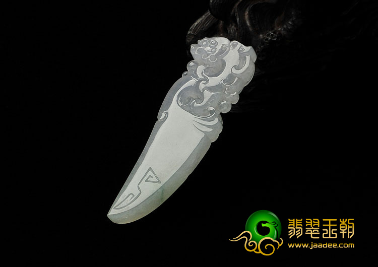冰种晴水缅甸翡翠A货府中有龙挂件