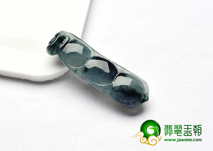 糯冰种飘花缅甸翡翠A货四季豆挂件