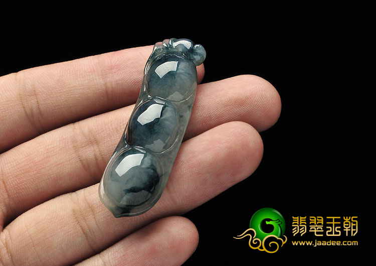 糯冰种飘花缅甸翡翠A货四季豆挂件