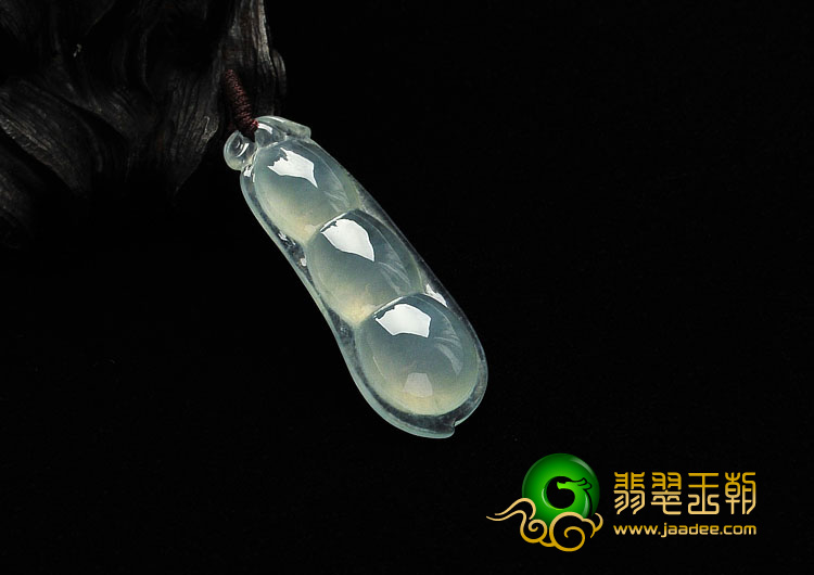 冰种略飘花缅甸翡翠A货四季豆挂件
