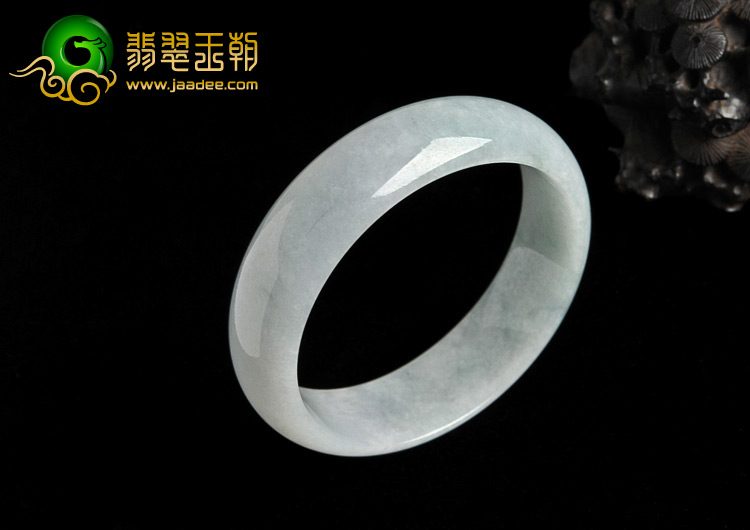 糯冰种晴水缅甸翡翠A货手镯（58mm）
