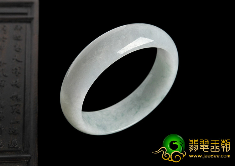 糯冰种晴水缅甸翡翠A货手镯（58mm）