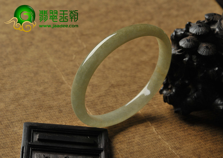 糯冰种黄翡缅甸翡翠A货贵妃镯（56-44.4mm）