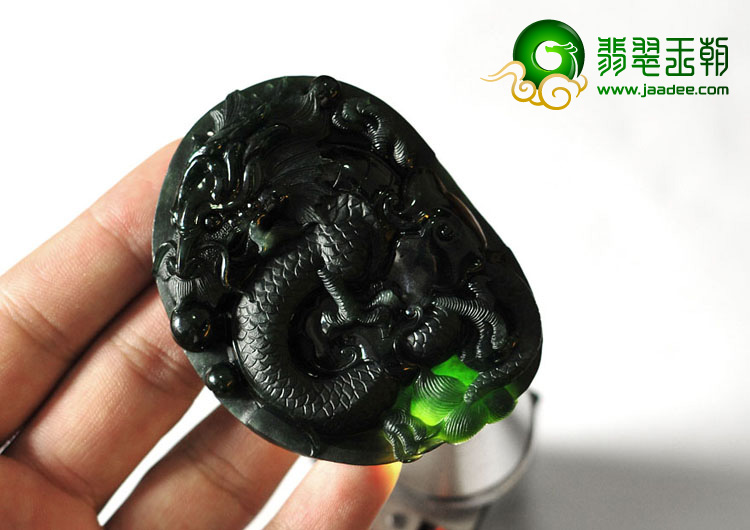 糯冰种墨翠缅甸翡翠A货龙牌挂件
