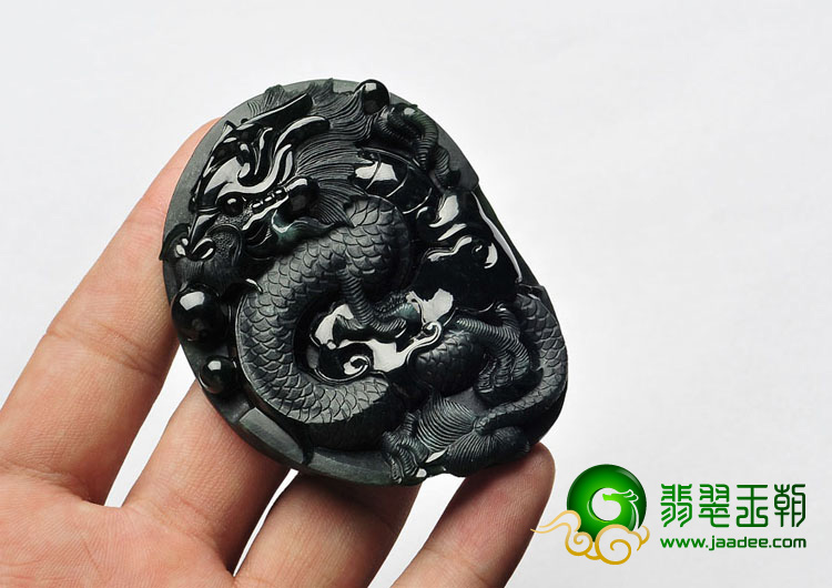 糯冰种墨翠缅甸翡翠A货龙牌挂件