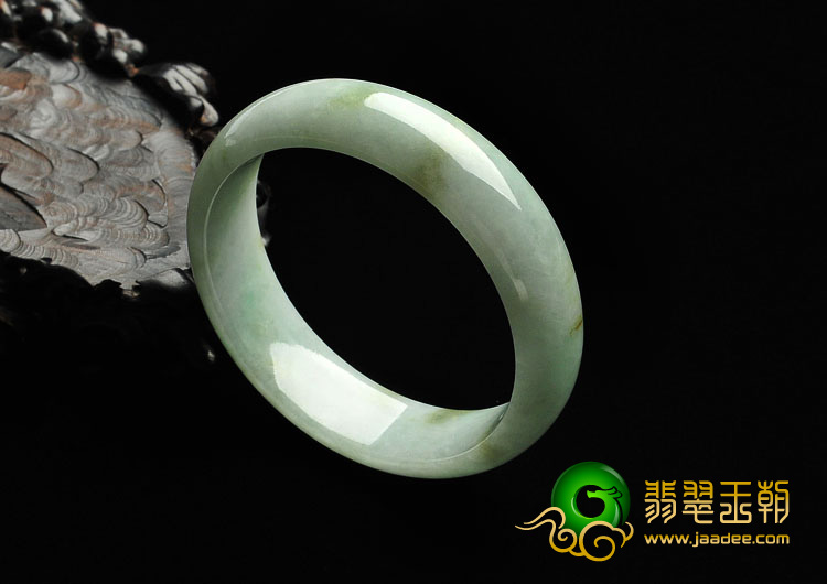 糯冰种晴水缅甸翡翠A货手镯（57.2mm）