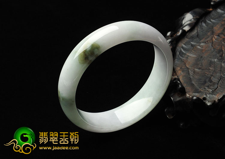 糯冰种晴水缅甸翡翠A货手镯（56.2mm）