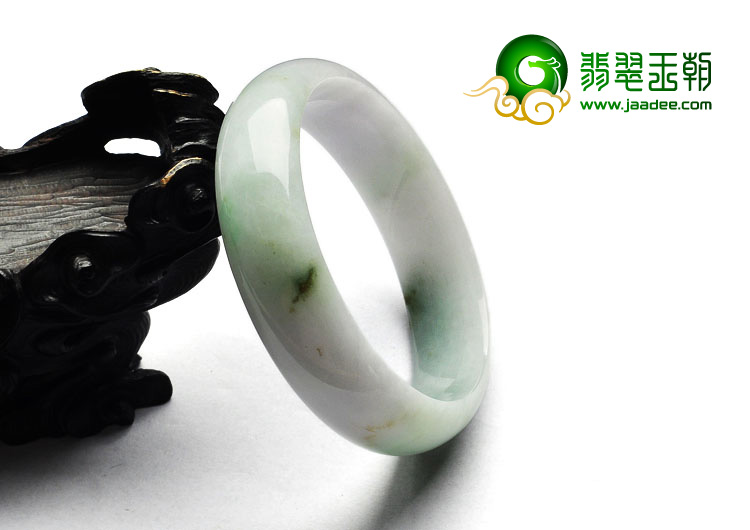 糯冰种晴水缅甸翡翠A货手镯（56.2mm）