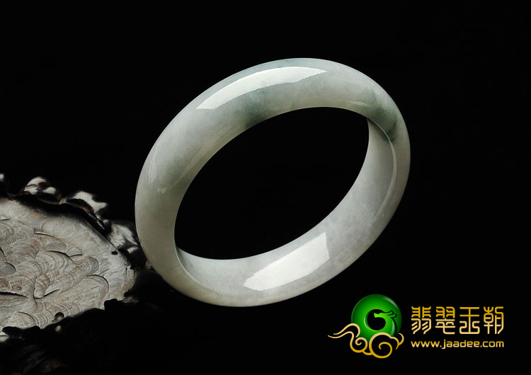 糯冰种飘花缅甸翡翠A货手镯（57.6mm）