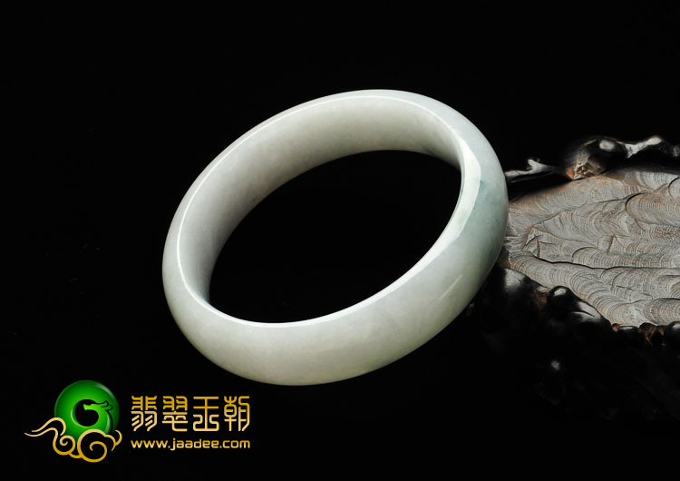 糯冰种飘花缅甸翡翠A货手镯（57.6mm）