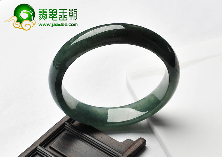 糯冰种油青缅甸翡翠A货手镯（54.6mm）