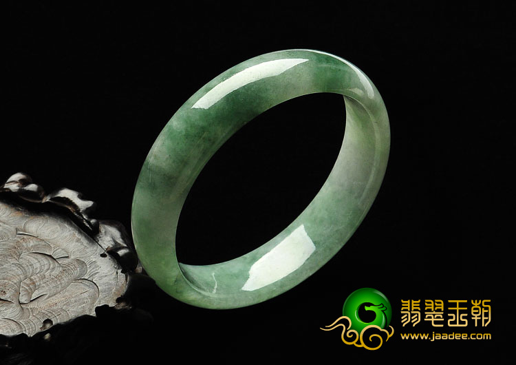 糯冰种晴水缅甸翡翠A货手镯（55.8mm）