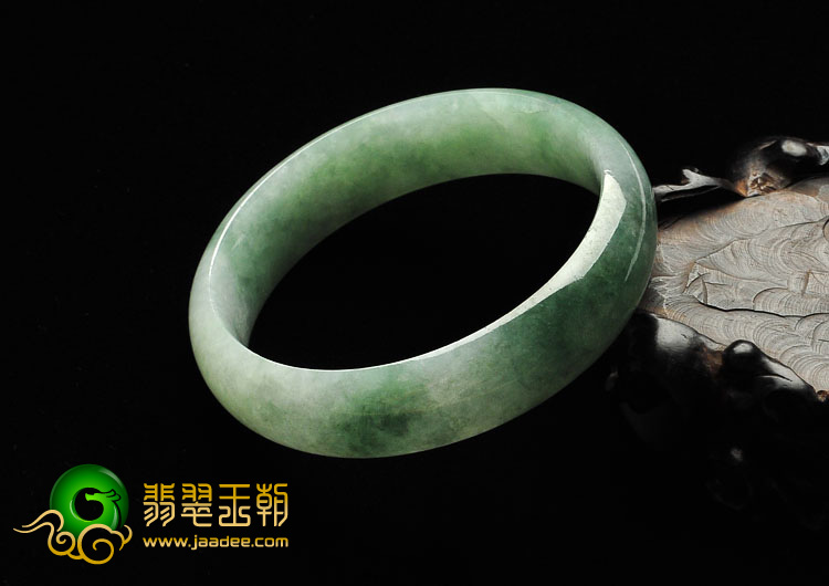 糯冰种晴水缅甸翡翠A货手镯（55.8mm）