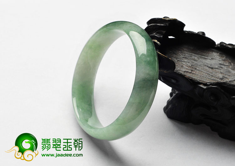糯冰种晴水缅甸翡翠A货手镯（55.8mm）