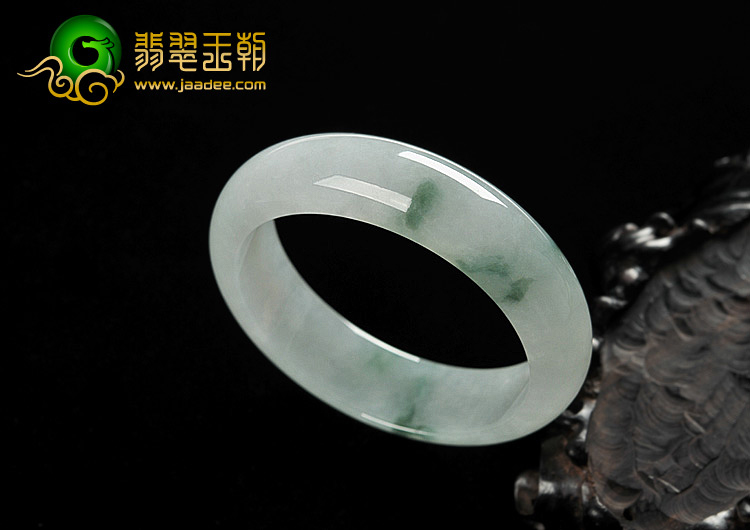 糯冰种飘花缅甸翡翠A货手镯（57.7mm）