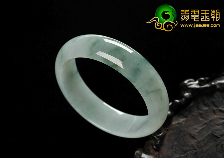 糯冰种飘花缅甸翡翠A货手镯（57.4mm）