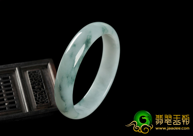 糯冰种飘花缅甸翡翠A货手镯（59.1mm）