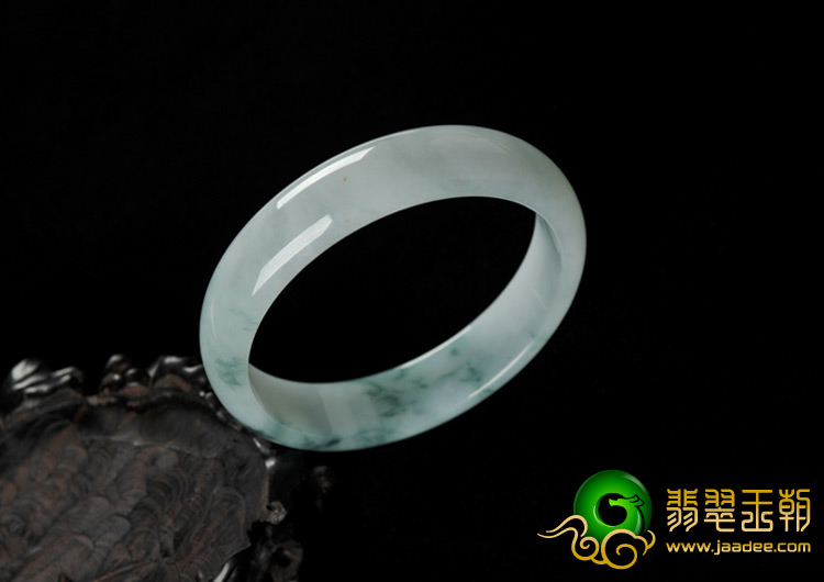 糯冰种飘花缅甸翡翠A货手镯（59.1mm）