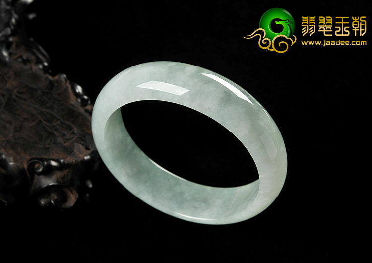 糯冰种晴水缅甸翡翠A货手镯（61mm）