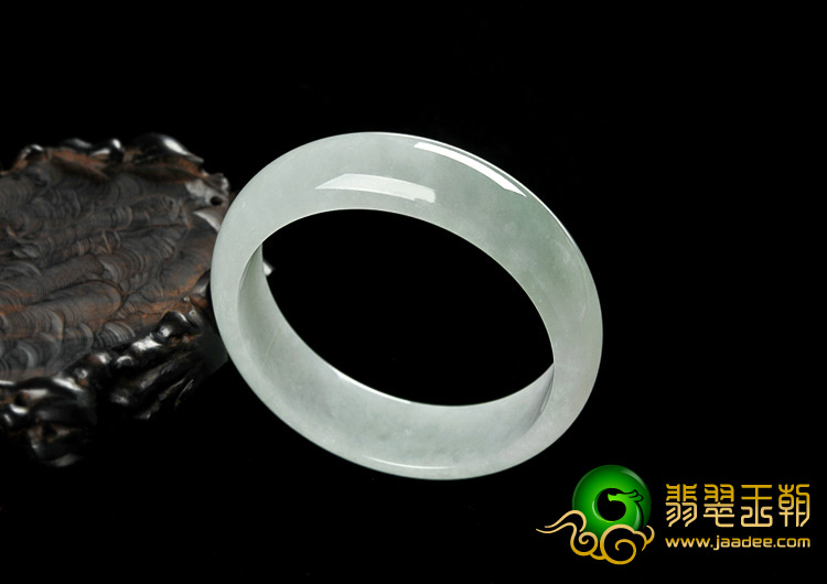 糯冰种晴水缅甸翡翠A货手镯（58.2mm）