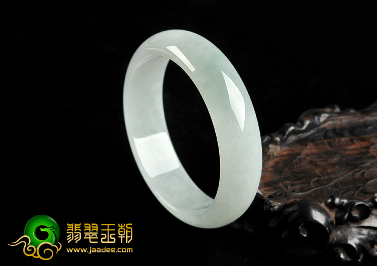 糯冰种晴水缅甸翡翠A货手镯（58.2mm）