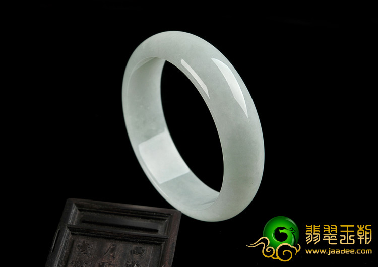 糯冰种晴水缅甸翡翠A货手镯（59.2mm）