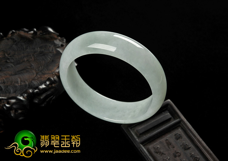 糯冰种晴水缅甸翡翠A货手镯（59.2mm）