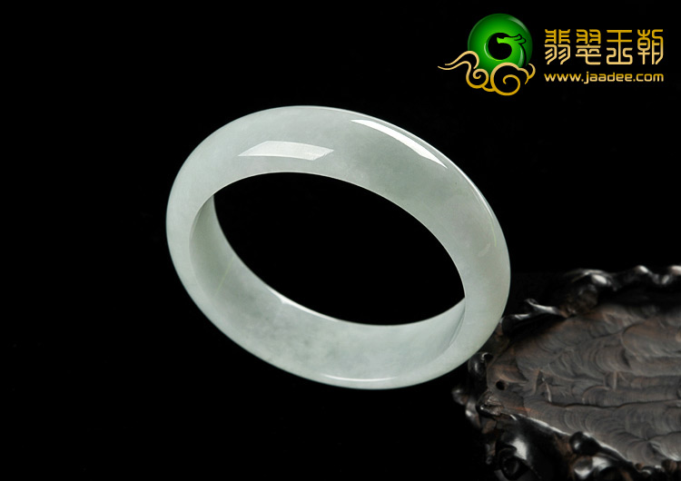 糯冰种晴水缅甸翡翠A货手镯（59.2mm）