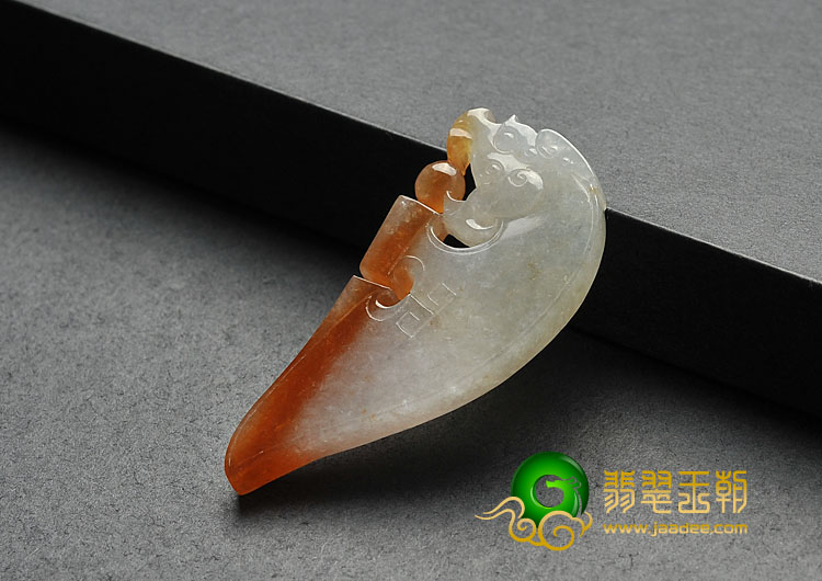 糯冰种红黄翡缅甸翡翠A货仿古龙牌挂件